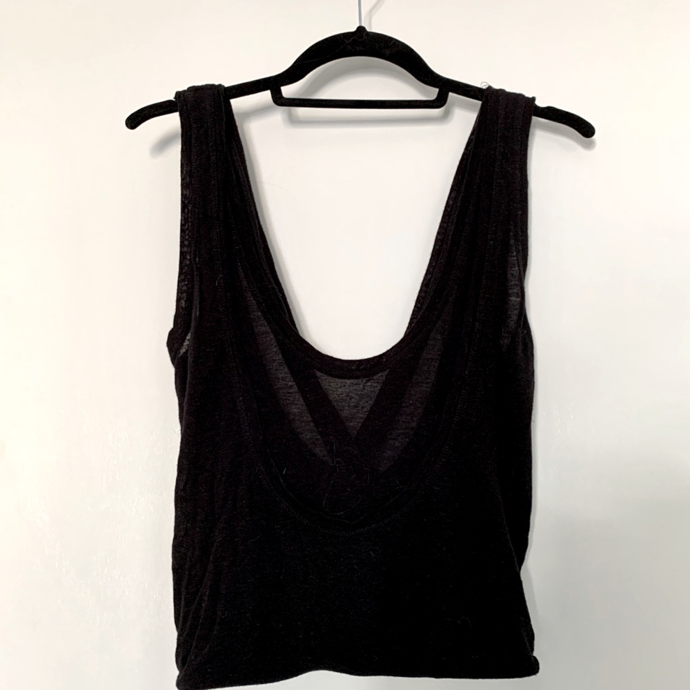 *FLASH SALE* Bebe black strapy crop top, size XXS